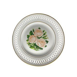 Bing & Grondahl Danbury Mint 1979 The 12 Rose Plate "Moss Rose" 8.5" Diameter